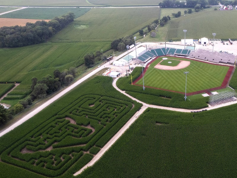Group lead by Frank Thomas acquires Field of Dreams