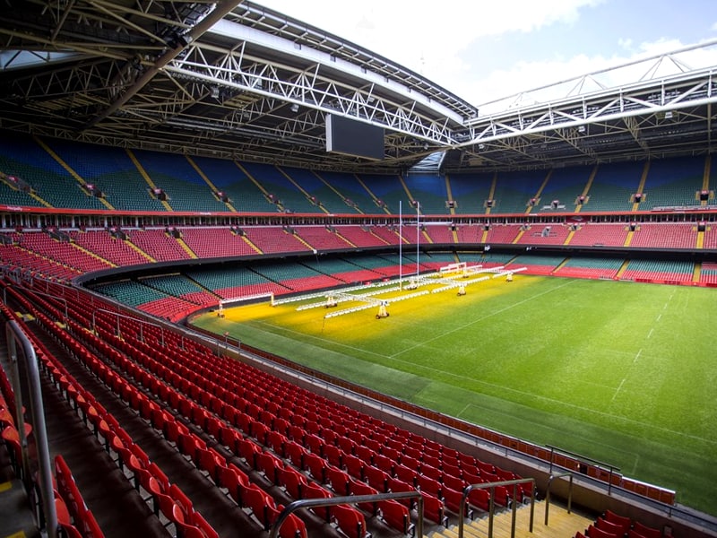 Wales to ban fans to fight Omicron