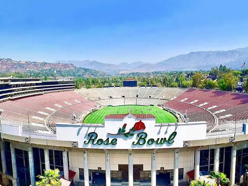 ESPN Brings Extensive On-Site Studio Programming to the College Football  Playoff Semifinals and Rose Bowl Presented by Prudential - ESPN Press Room  U.S.