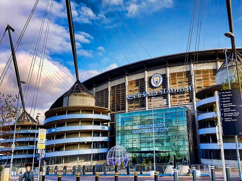 Manchester City considering Etihad Stadium renovation