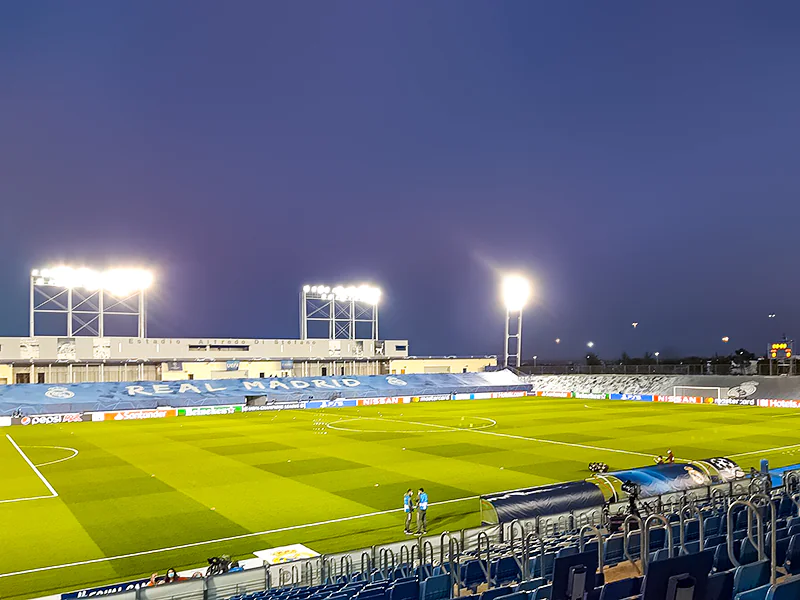 Another president uses new stadium promise to win elections