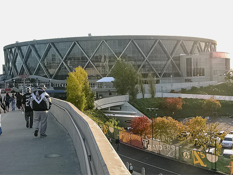 Oak View Group in talks to buy Oakland Arena